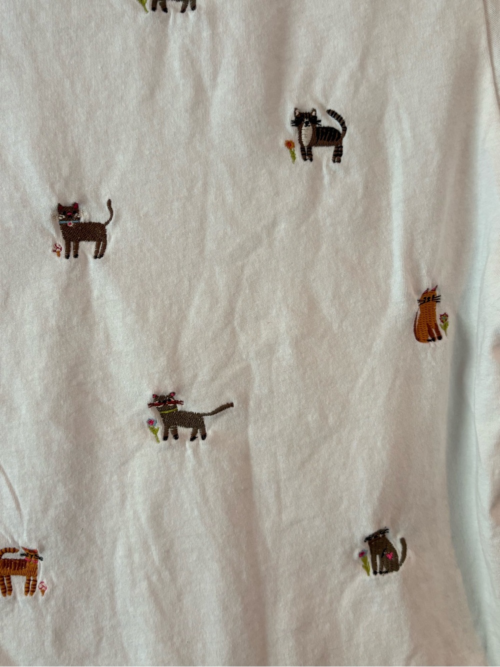 Natural Life Fave Little Things embroidered t-shirt featuring cats and dogs. - Picture 6 of 16